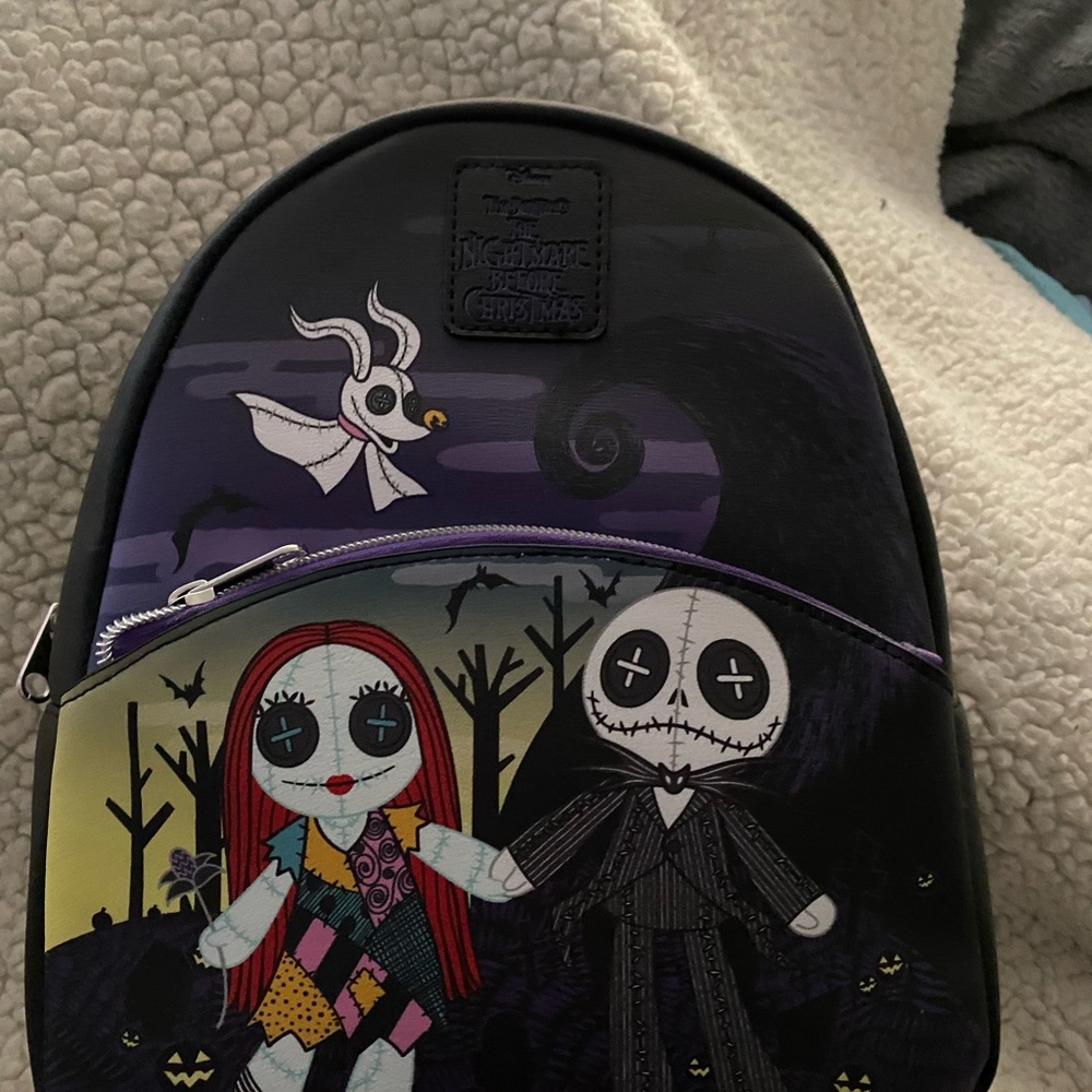 Cosmo play Tim Burtons Disney  Sally and Jack